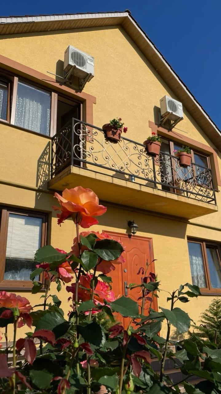 Квітковий Двір Golubinoye 외부 사진